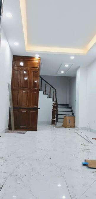 Bán nhà 4 tầng diện tích 32m2 tại phố Trung Liệt, gần Thái Hà, giá 3,1 tỷ - 3