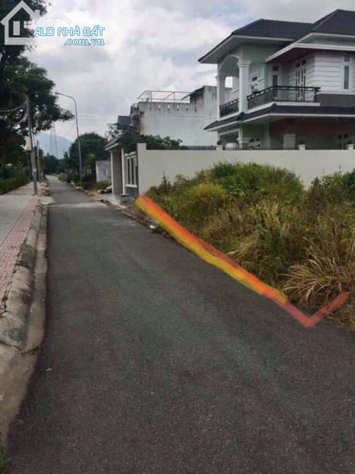 BÁN LÔ BIỆT THỰ KHU VẠN HẠNH GIÁ 5,3 TỶ