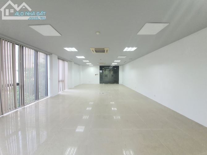 Cho thuê văn phòng chuyên nghiệp vị trí đẹp nhất phố Chùa Láng diện tích 80m2 giá 21 triệu - 1