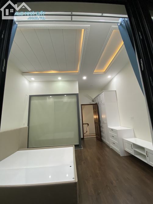 bán nhà MT Thống Nhất, f10, DT 4,5x20m, hầm 8 tầng ĐCT 70 triệu, giá 15,5 tỷ - 3
