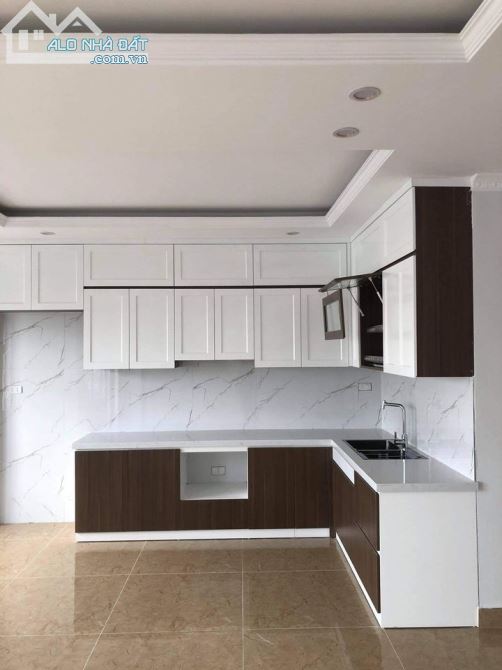 Bán nhà Trương Định, Ô TÔ tránh, 60m2x7 tầng, mặt tiền 6.5m, CHỈ 9.9 tỷ - 1