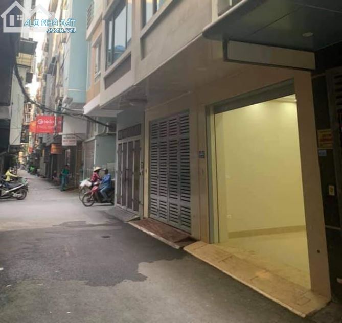 Bán nhà 4 tầng đường Nguyễn Trãi, gần Ngã Tư Sở, giá 4,8 tỷ - 1