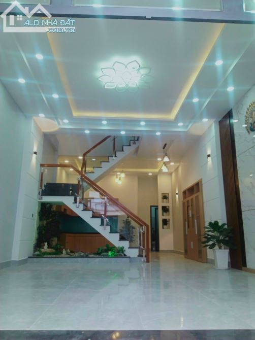 Bán nhà đẳng cấp Châu Âu, 1 trệt 1 lầu, 100m2, thích hợp buôn bán,hổ trợ ngân hàng - 2