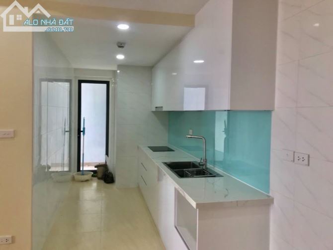 Chuyên cho thuê căn hộ cao cấp khu vực Thanh Xuân 1-2-3 pn giá cả đáng thuê nhất - 1