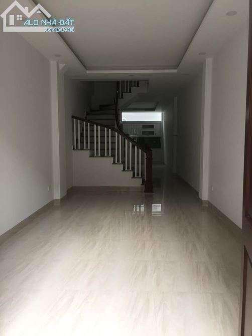 MỚI-RẺ-ĐẸP, Lâm Du, Long Biên, 56m2x5 tầng, CHỈ 6.9 tỷ - 1