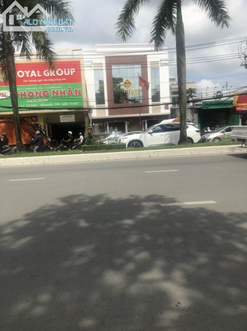 Nhà Mặt Tiền Đường 3 Tháng 2 Cần Thơ Gần Ngã 4 Nguyễn Văn Linh Giá 17,5tỷ - 1