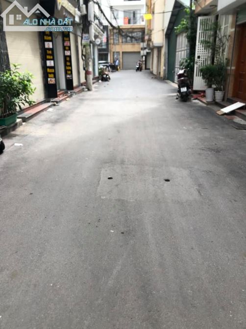 Bán nhà phân lô 2 mặt ngõ đường Vũ Tông Phan Dt 35m2 x5 tầng, Mt 4,5m, giá 3,6 tỷ - 5