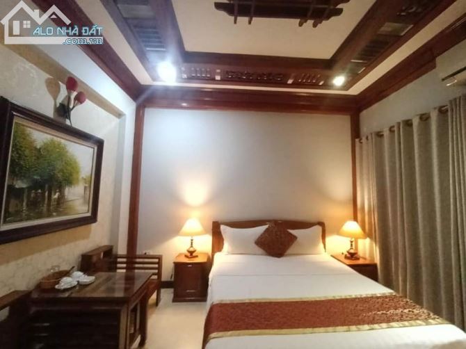 PHỐ CỔ- TÒA NHÀ KHÁCH SẠN NĂM SAO-MẶT PHỐ LỚN - TRUNG TÂM QUẬN HOÀN KIẾM