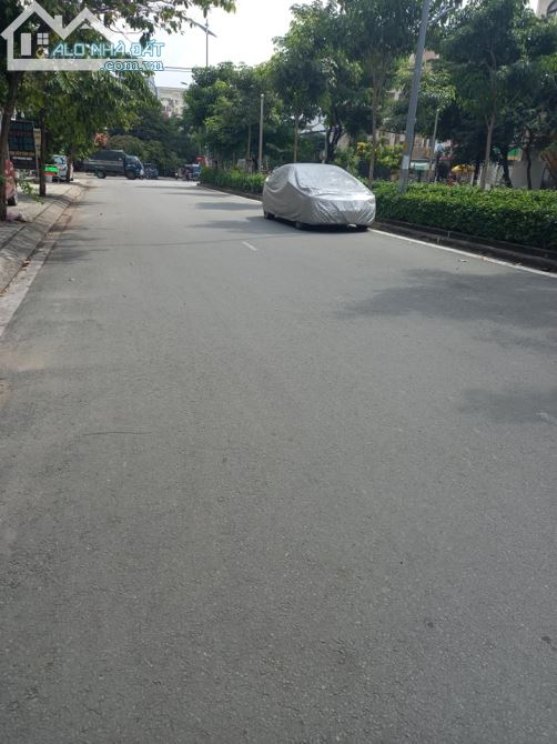 Bán gấp MT 70m2,4x18m,Nhĩnh 12 tỷ, Phạm Huy Thông P.17 Gò Vấp,Ngay ngã 3 Phan Văn trị Nguy - 3