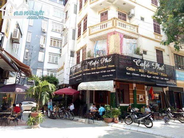 Phố Vạn Bảo, Phường Liễu Giai, Quận Ba Đình, Hà Nội