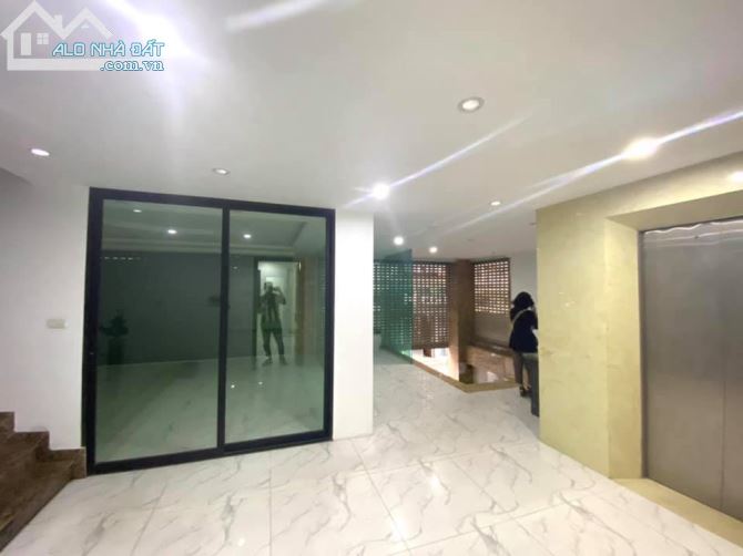 BÁN GẤP TOÀ VĂN PHÒNG TRUNG TÂM THANH XUÂN HÀ NỘI 120 M 7 TẦNG 35 TỶ