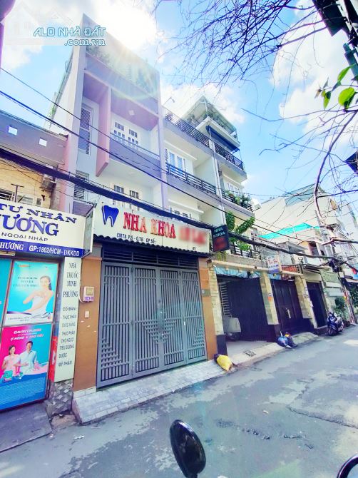 CẠNH KHU VIP BẮC HẢI, NHÀ CỦA BÁC SĨ Ở HẺM XE HƠI 8M TRẢI NHỰA, CMT8, 100M2