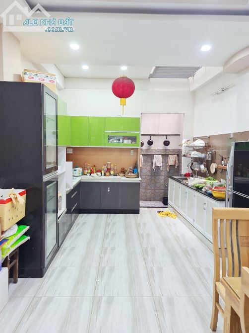 CẠNH KHU VIP BẮC HẢI, NHÀ CỦA BÁC SĨ Ở HẺM XE HƠI 8M TRẢI NHỰA, CMT8, 100M2 - 3