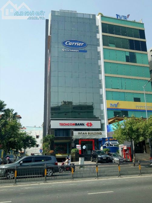 Bán gấp Khách Sạn ngay mặt tiền Cộng Hòa, P.13, Tân Bình, 7x30m, 6 tầng, giá 36 tỷ