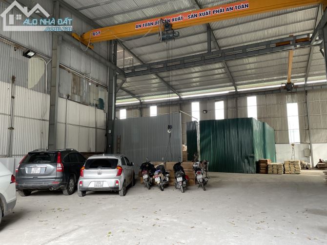 Cần cho thuê 1100m2 kho xưởng tại đường 72 La Dương , Hà Đông , phù hợp mọi mô hình.