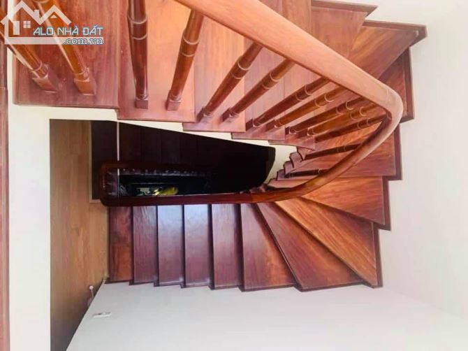 NHÀ PHỐ NGUYÊN HỒNG - PHÂN LÔ VIP, GARA Ô TÔ - NGÕ Ô TÔ TRÁNH, VỈA HÈ, KINH DOANH. - 3
