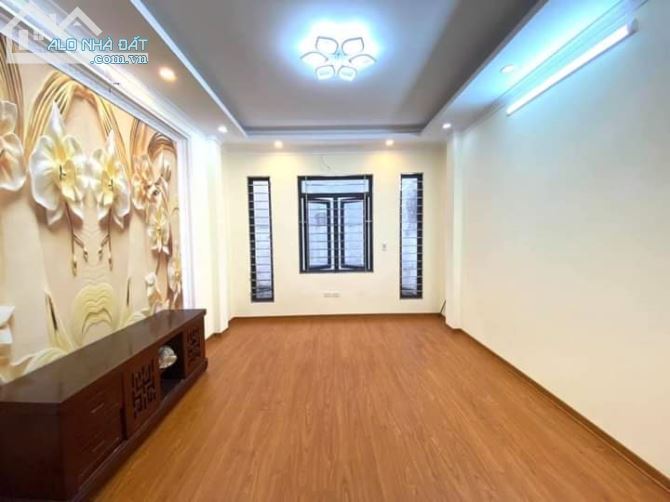 BÁN NHÀ ĐẸP VƯƠNG THỪA VŨ THANH XUÂN , Ô TÔ ĐỖ CỬA,55M2 GIÁ 5.8 TỶ - 2