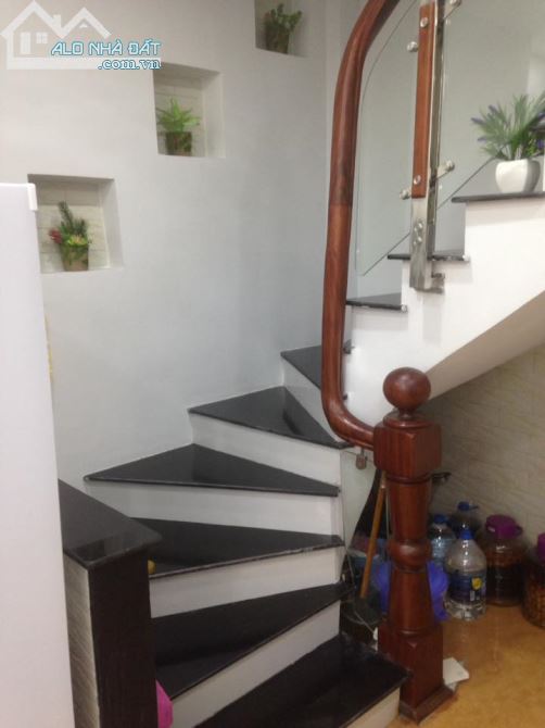 Bán nhà đường Giải Phóng, ngõ rộng ô tô đỗ cửa, Dt 35m x 5tầng, giá 4,45 tỷ - 4