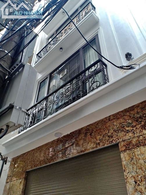 Bán nhà ngõ 122 Đường Láng – Ngã Tư Sở, Dt 35m2 x4 tầng, Mt 4m, giá 4,8 tỷ
