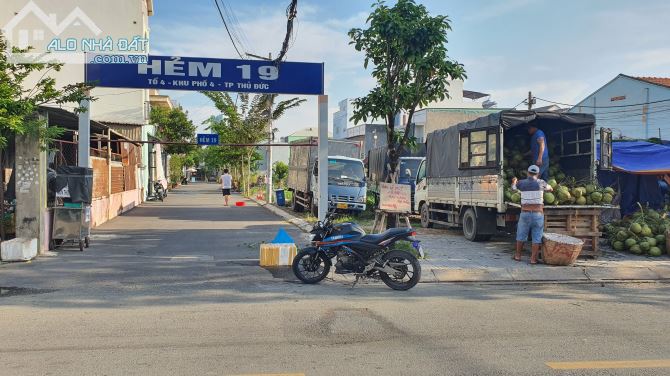Bán đất hẻm 19 Hồ Bá Phấn - Phước Long A, Q9 - 2 mặt tiền trước sau - Dt: 4 x 15.5