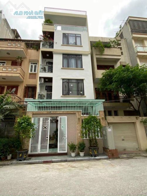 Bán nhà mặt ngõ 8 phố Vũ Thạnh Dt 69m2 Mt 6m x4 tầng, Ô tô đõ cửa, giá 10,8 tỷ - 1