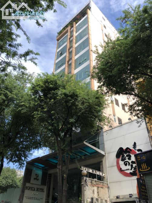 Bán khách sạn 3 sao Thái Văn Lung, Quận 1, DT: 10 x 30m, 12 tầng, 78 phòng, giá 370 tỷ - 2
