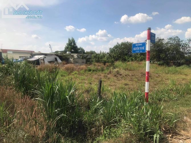 Cần bán đất 2 mặt tiền Nguyễn Thị Nê vị trí sáng 1300m 300thổ cư khu đông dân - 1