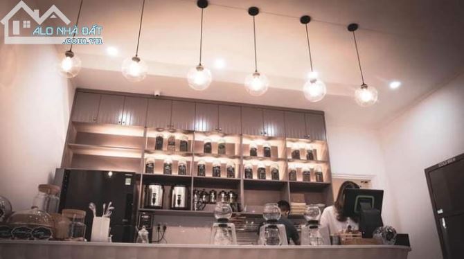 Cho thuê nhà mặt phố Thái Hà, DT 70m2 x 2 tầng, MT 4,5m, vị trí đẹp. - 2