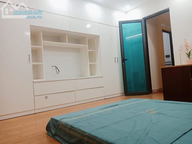 Bán nhà 4 tầng mặt ngõ 12 phố Vũ Thạnh, DT 65m2, Mt 7m, Ô tô vào nhà, giá 11 tỷ - 3