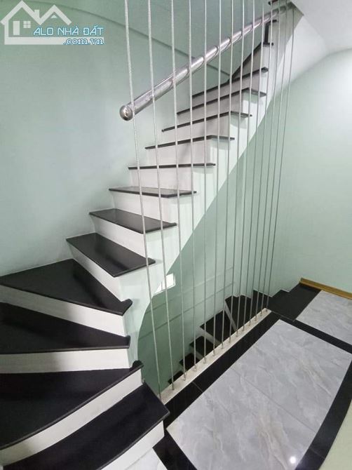Nhà Đẹp Trong  Mộng, Đường Rộng Thênh Thang Phan Đình Giót Hà Đông  39m2 Giá 5.15 Tỷ.