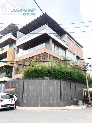 Bán nhà MT Bùi Thị Xuân, P Bến Thành Q1 giá rẻ nhất 4,2 x 21m góc 2 mặt tiền nhà 5 lầu