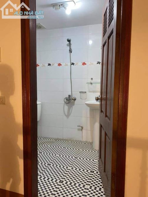 Bán nhà mặt ngõ Ô tô đõ cửa phố Đặng Tến Đông Dt 55m2 Mt 4,5m  giá 8,7 tỷ - 4