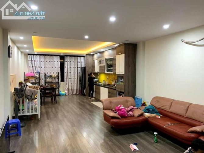 Cần bán nhà 5 tầng mặt ngõ phố Quan Nhân, Dt 46m2, Mt 4m, giá 5 tỷ 700tr - 2