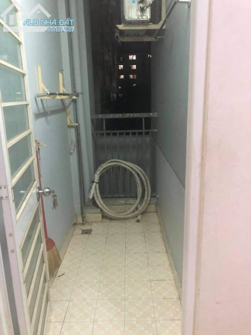 Căn Hộ Ehome 2, 55m2, 2PN 1WC, Máy Nước Nóng, Máy Lạnh, Rèm, 5 Triệu, 25 Phút Về Q1 - 9