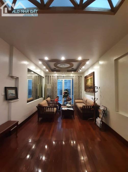 Bán nhà mặt ngõ thông sang Hồ Hoàng Cầu, Dt 55m2 x4 tầng, Mt 4,5m, giá 7,8 tỷ - 1