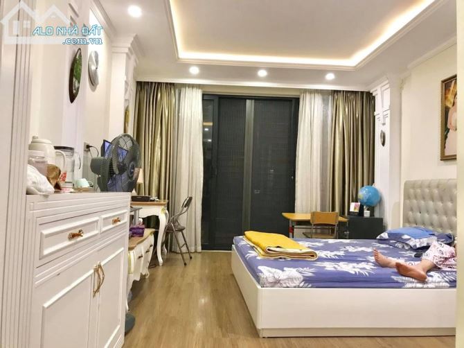 Bán nhà phố Mai Anh Tuấn, cách mặt Hồ Hoàng Cầu 300m, 55m2 x4 tầng Mt 4,5m, giá 7,7 tỷ - 3