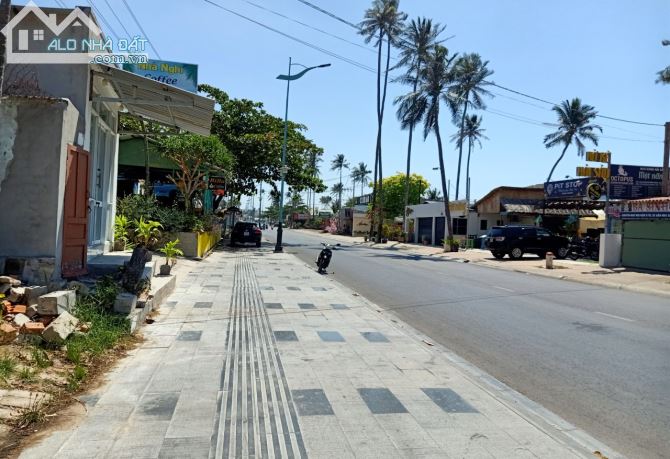 Hạ giá bán nhanh-Đất mặt tiền 22m Nguyễn Đình Chiểu-Hàm Tiến-Phan Thiết-DT 1.507m2