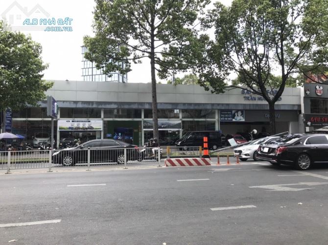 Cho Thuê nguyên căn mặt tiền số 6 Trần Hưng Đạo, P.Phạm Ngũ Lão, Q1. - 4