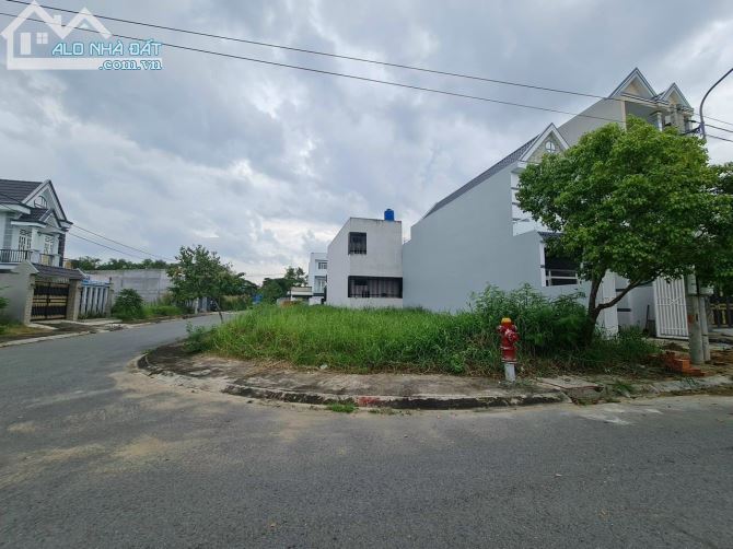 Cần bán Lô gốc TDC Đặng Huỳnh-Tân Kim-Cần Giuộc,đường 10m ! 108m2 - 1