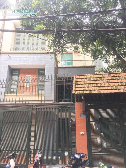 Bán Nhà Láng Hạ 180m2x4T, MT 11m, 20m Ra Phố, Ô Tô Tránh, KD, Chỉ 22.8 Tỷ. - 1