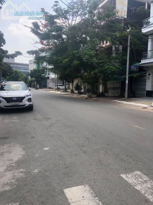 Bán nhà nát MT đường 32 khu Tên Lửa 5x20m cách Eaon 50m giá 12.2 tỷ giá tốt - 2