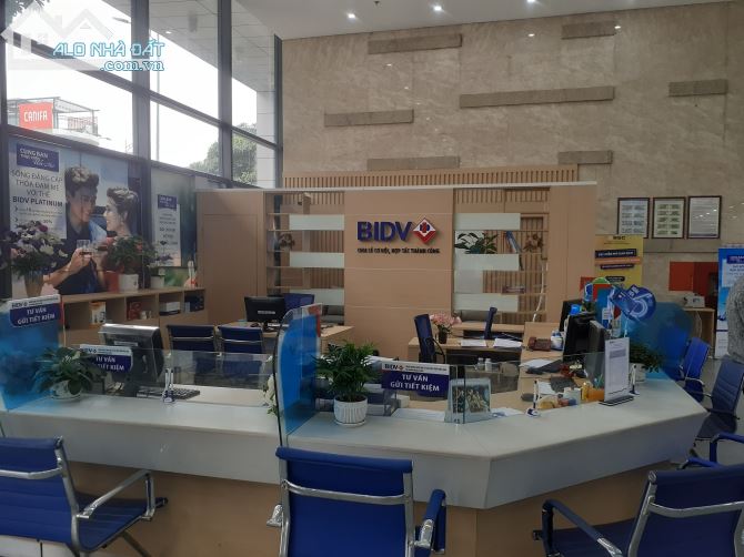 Bán Gấp Tòa Nhà Mặt Phố Thái Hà, Đống Đa, 2 Mặt Tiền rộng 516M KD 15 Ty/N 299T