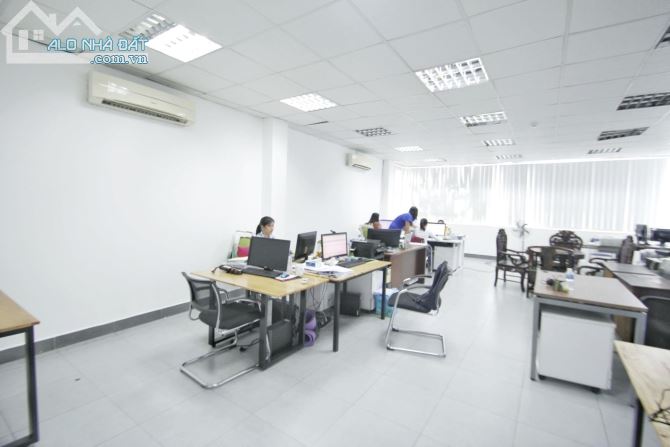 Cho Thuê Tòa Nhà Cộng Hòa, P.12,  Q.Tân Bình, 7x20m, Hầm 1T5L - 1