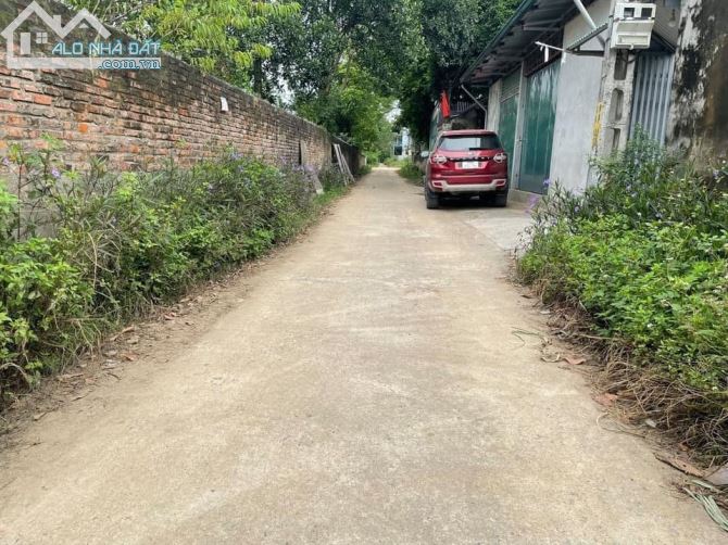 BÁN ĐẤT ĐÔNG YÊN, 2 MẶT NGÕ  Ô VÀO TẬN ĐẤT, MẶT TIỀN RỘNG 652M 20M MẶT TIỀN GIÁ 6.5 TỶ