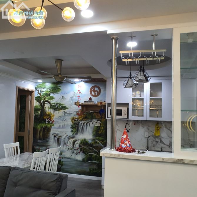 Căn Hộ Chung Cư Mới 60m2, 2Pn 2Wc Ban Công, Full Nội Thất Đầy Đủ Cao Cấp Mới, 20Phút Về Q1 - 8