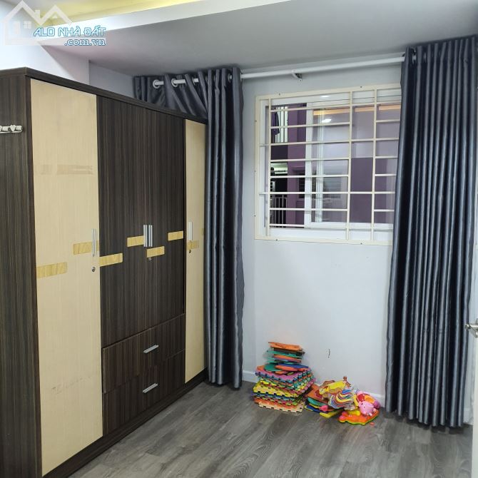 Căn Hộ Chung Cư Mới 60m2, 2Pn 2Wc Ban Công, Full Nội Thất Đầy Đủ Cao Cấp Mới, 20Phút Về Q1 - 4