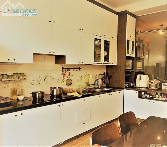 Bán Nhà Mặt ngõ ô tô phố Đội Cấn Ba Đình, 66m2 MT 4m, vỉa hè, KD, Giá 14,6 tỷ. - 1