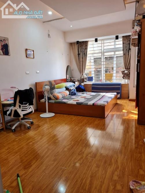 Bán nhà 5 tầng phố Nguyễn Phúc Lai, Ngõ thông sang phố Láng Hạ, 48m2 Mt 4m giá 8,9 tỷ - 3
