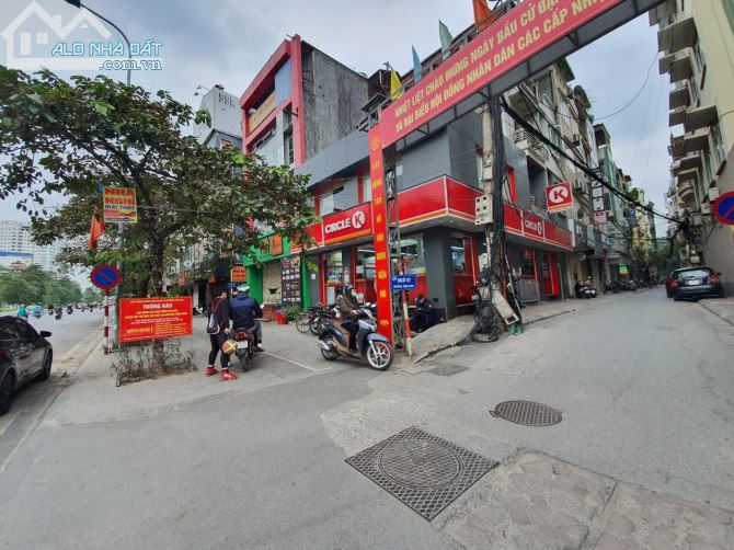 Lõi Ba Đình, Phân lô 97 Văn Cao. Ở ngay. Nhà đẹp thoáng. DT 70m2