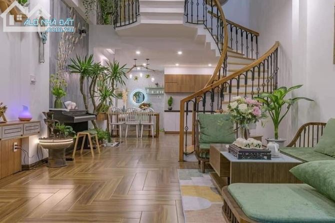 Bán nhà khu phân  phố Thái Hà, ô tô đõ cửa, kinh doanh, 45m2 x4 tầng giá 8,9 tỷ - 1